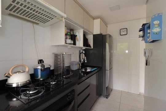 Cozinha de apartamento à venda com 2 quartos, 50m² em Vila Lutécia, Santo André