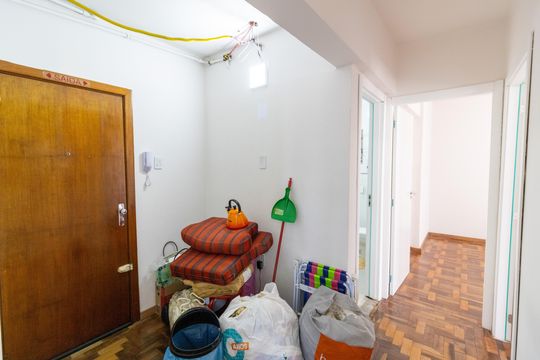 Entrada de apartamento à venda com 2 quartos, 92m² em Centro Histórico, Porto Alegre