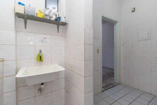 Área de Serviço de apartamento para alugar com 2 quartos, 52m² em Manacás, Belo Horizonte