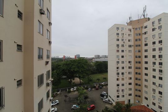 Sala - Vista de apartamento à venda com 2 quartos, 57m² em Jacarepaguá, Rio de Janeiro