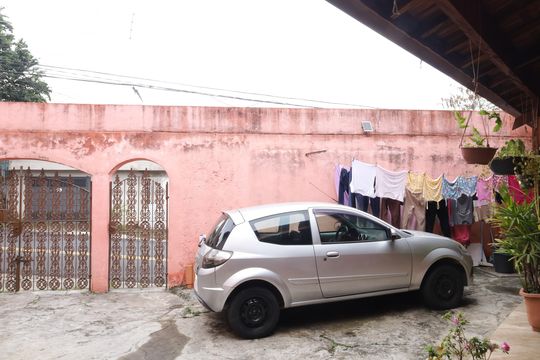 Garagem e quintal de casa à venda com 2 quartos, 110m² em Jardim Pedro José Nunes, São Paulo