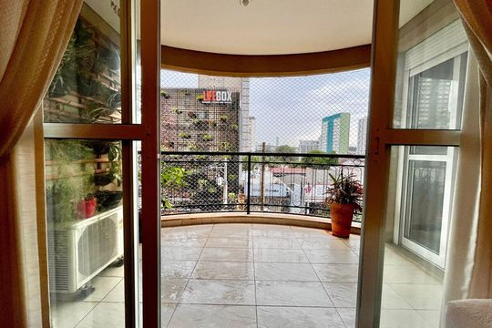 Sacada de apartamento à venda com 2 quartos, 90m² em Cambuí, Campinas