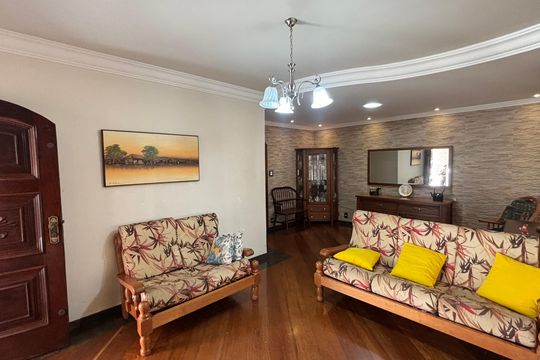 Casa para alugar com 4 quartos, 249m² em Jardim Monte Libano, Santo André