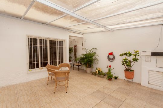 Garagem de casa à venda com 4 quartos, 165m² em Vila Anhanguera, São Paulo