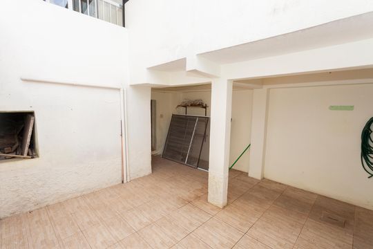 Quintal de casa à venda com 4 quartos, 165m² em Vila Anhanguera, São Paulo