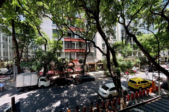 Sala - vista de apartamento para alugar com 2 quartos, 50m² em Copacabana, Rio de Janeiro