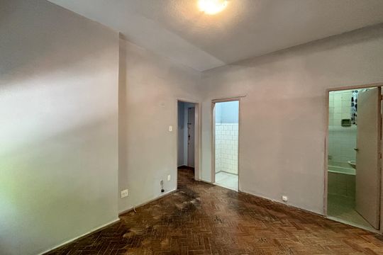 Sala de apartamento para alugar com 2 quartos, 50m² em Copacabana, Rio de Janeiro