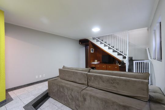 Casa à venda com 4 quartos, 138m² em Vila Lucia, São Paulo