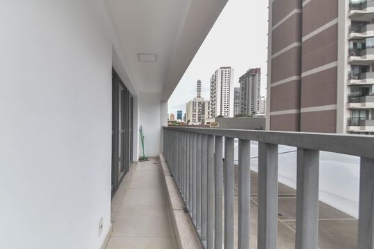 Varanda de kitnet/studio à venda com 1 quarto, 37m² em Jardim das Acacias, São Paulo