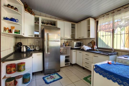 Cozinha de casa para alugar com 2 quartos, 115m² em Rondônia, Novo Hamburgo