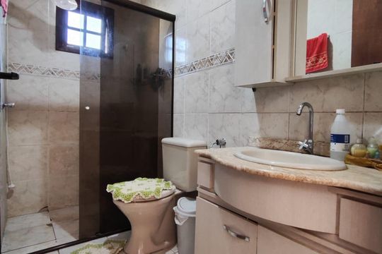Banheiro de casa para alugar com 2 quartos, 115m² em Rondônia, Novo Hamburgo