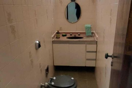 Banheiro de casa à venda com 3 quartos, 200m² em Taquara, Rio de Janeiro