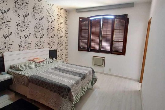 Quarto de casa à venda com 3 quartos, 200m² em Taquara, Rio de Janeiro