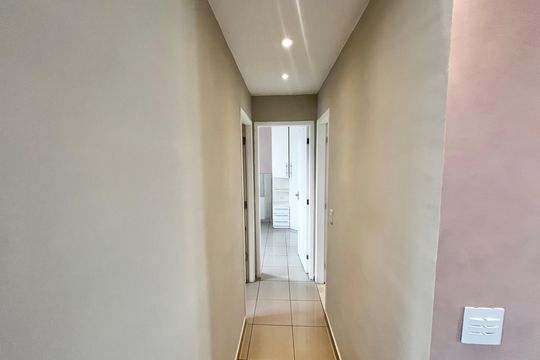 Corredor de apartamento para alugar com 2 quartos, 50m² em Limão, São Paulo