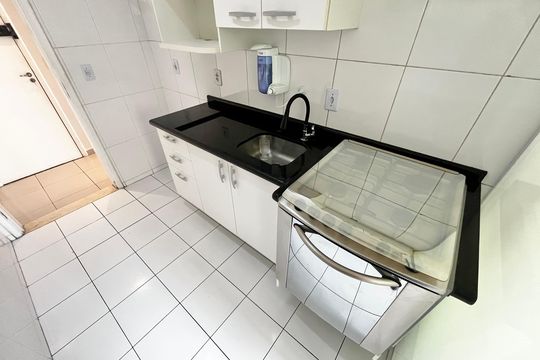 Cozinha de apartamento para alugar com 2 quartos, 50m² em Limão, São Paulo