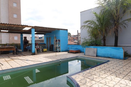 Quintal - piscina de casa à venda com 4 quartos, 170m² em Cidade Antônio Estêvão de Carvalho, São Paulo