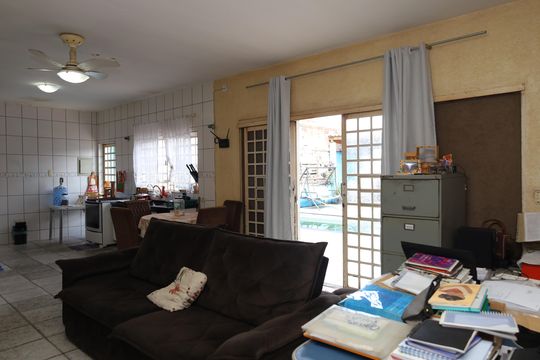 Casa à venda com 4 quartos, 170m² em Cidade Antônio Estêvão de Carvalho, São Paulo