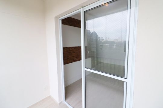 Varanda Sala de apartamento para alugar com 2 quartos, 57m² em Umuarama, Osasco