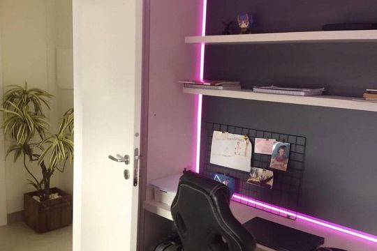Quarto 1 de apartamento para alugar com 2 quartos, 65m² em Santo Antônio, Porto Alegre