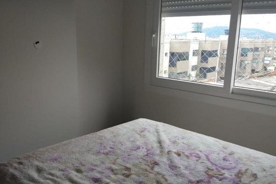 Quarto 2 de apartamento para alugar com 2 quartos, 65m² em Santo Antônio, Porto Alegre
