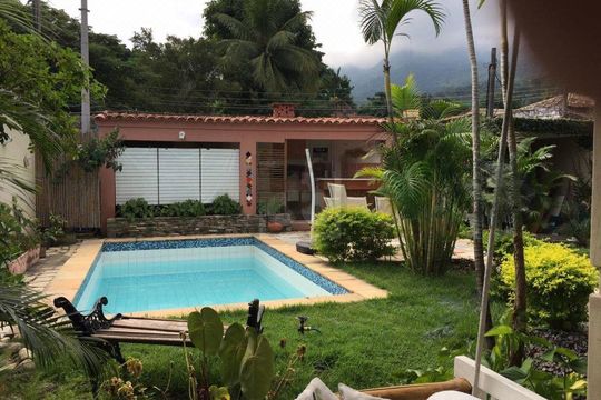 Casa de Condomínio à venda com 4 quartos, 384m² em Jacarepaguá, Rio de Janeiro