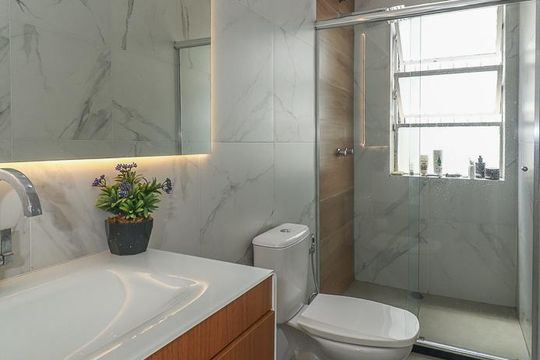 Banheiro Social de apartamento para alugar com 3 quartos, 150m² em Moinhos de Vento, Porto Alegre