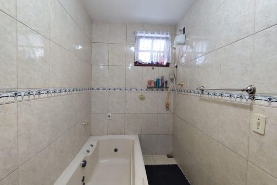 Casa à venda com 2 quartos, 204m² em Penha Circular, Rio de Janeiro