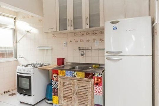 Cozinha de apartamento para alugar com 1 quarto, 36m² em Santa Maria Goretti, Porto Alegre