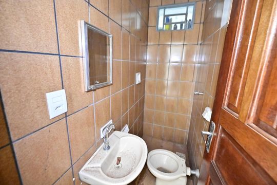 Banheiro de kitnet/studio para alugar com 1 quarto, 58m² em Vila Americano do Brasil, Goiânia