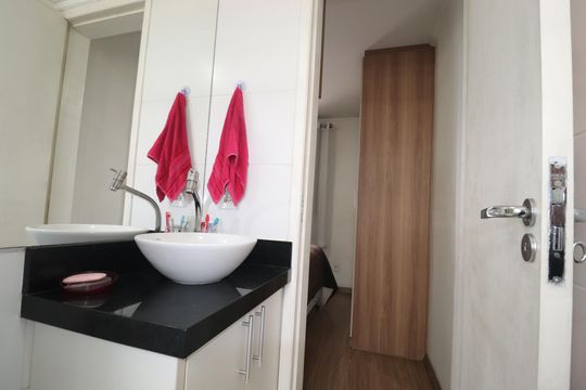 Banheiro Quarto 1 suíte de apartamento à venda com 3 quartos, 137m² em Parque Sao Vicente, Santo André