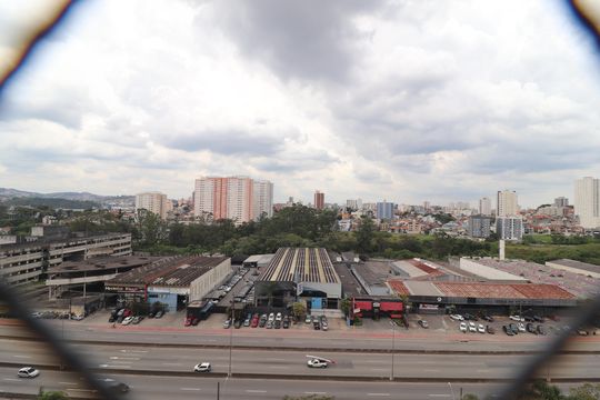 Vista Quarto 1 suíte de apartamento à venda com 3 quartos, 137m² em Parque Sao Vicente, Santo André