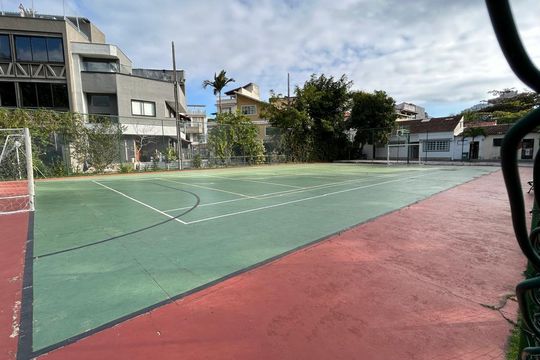 Área comum de casa de condomínio para alugar com 6 quartos, 211m² em Barra da Tijuca, Rio de Janeiro