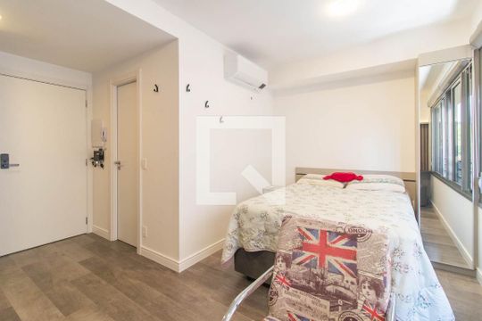Apartamento à venda com 1 quarto, 29m² em Farroupilha, Porto Alegre