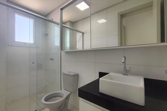 Banheiro de apartamento para alugar com 1 quarto, 48m² em Rio Branco, Novo Hamburgo