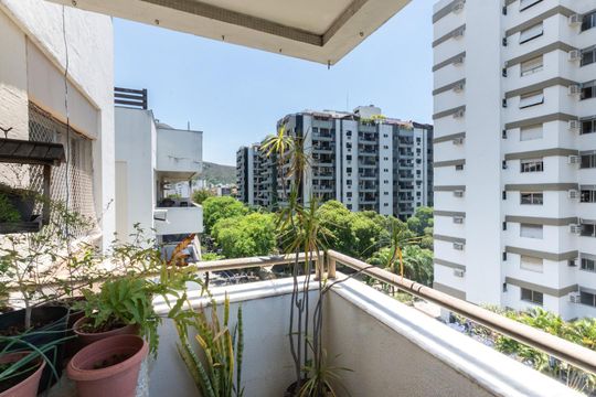 Varanda da Sala de apartamento à venda com 3 quartos, 210m² em Grajaú, Rio de Janeiro