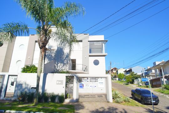Fachada de casa à venda com 3 quartos, 182m² em Hamburgo Velho, Novo Hamburgo