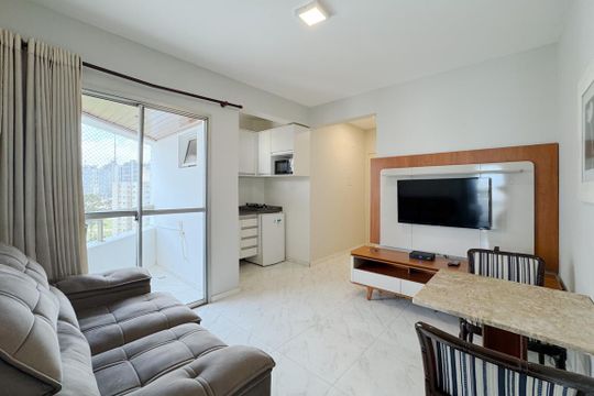 Sala de apartamento para alugar com 1 quarto, 48m² em Paraíso, São Paulo