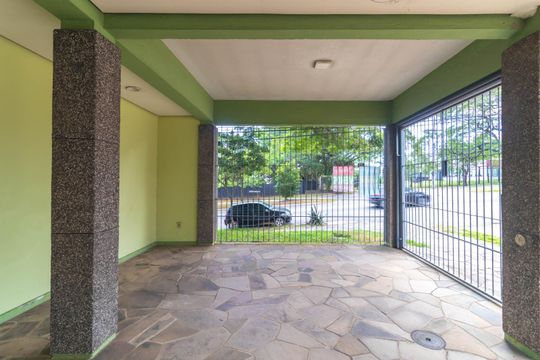 Área comum de apartamento para alugar com 2 quartos, 80m² em Jardim do Salso, Porto Alegre