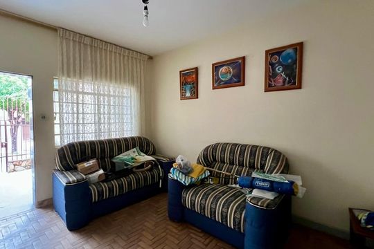 Casa à venda com 3 quartos, 360m² em Nova Vista, Belo Horizonte