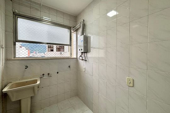 Área de serviço de apartamento para alugar com 3 quartos, 115m² em Leblon, Rio de Janeiro