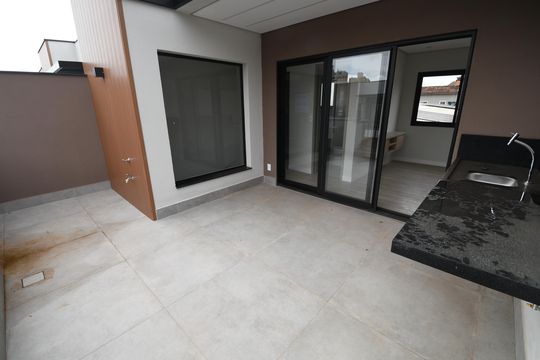 Varanda de casa de condomínio para alugar com 3 quartos, 158m² em Parque Taquaral, Campinas