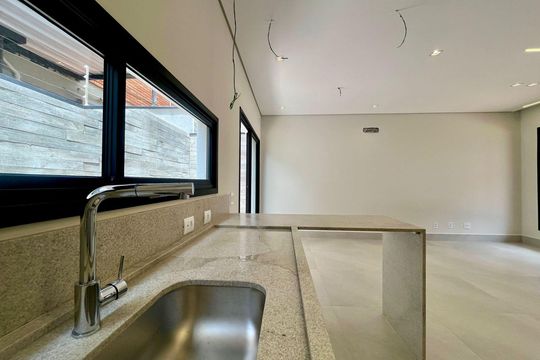 Cozinha de casa de condomínio à venda com 3 quartos, 158m² em Parque Taquaral, Campinas