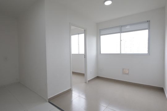 Sala de apartamento à venda com 2 quartos, 32m² em Vila Suzana, São Paulo
