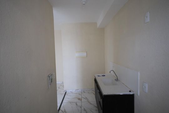 Cozinha e Área de Serviço de apartamento para alugar com 2 quartos, 39m² em Jardim do Lago, Osasco