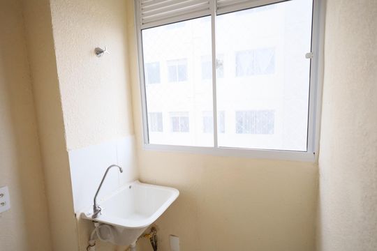 Cozinha e Área de Serviço de apartamento para alugar com 2 quartos, 39m² em Jardim do Lago, Osasco