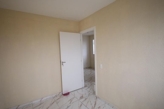 Quarto 1 de apartamento para alugar com 2 quartos, 39m² em Jardim do Lago, Osasco