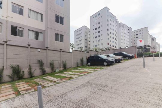 Fachada de apartamento para alugar com 2 quartos, 39m² em Jardim do Lago, Osasco