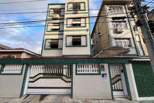 Fachada de apartamento para alugar com 2 quartos, 69m² em Embaré, Santos