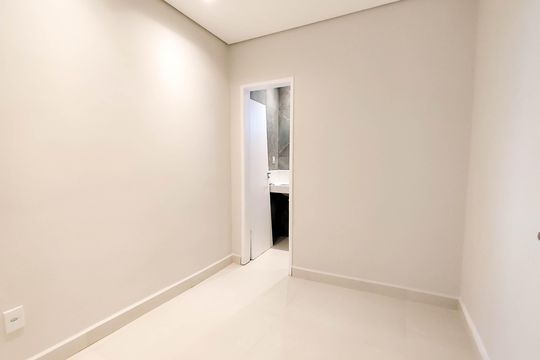 Suite 1 de casa à venda com 4 quartos, 420m² em Salgado Filho, Belo Horizonte