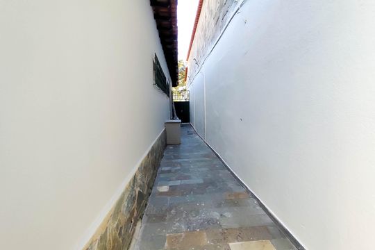 Corredor externo de casa à venda com 4 quartos, 420m² em Salgado Filho, Belo Horizonte